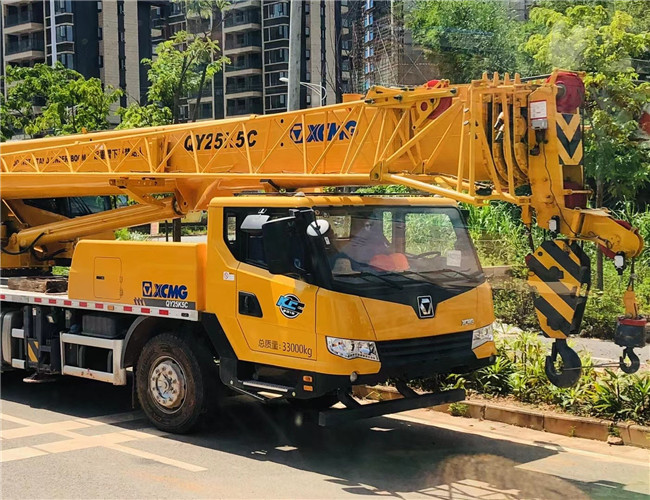 芒康县大件设备吊装租赁吊车