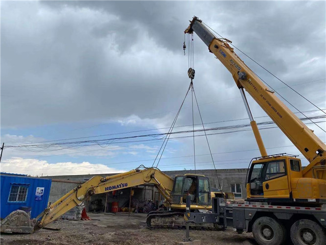 芒康县25吨吊车的工作半径是多少？