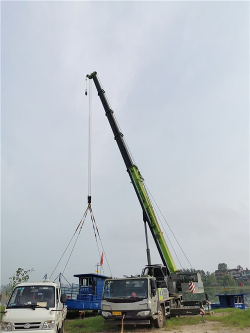 芒康县桥梁建设吊装案例